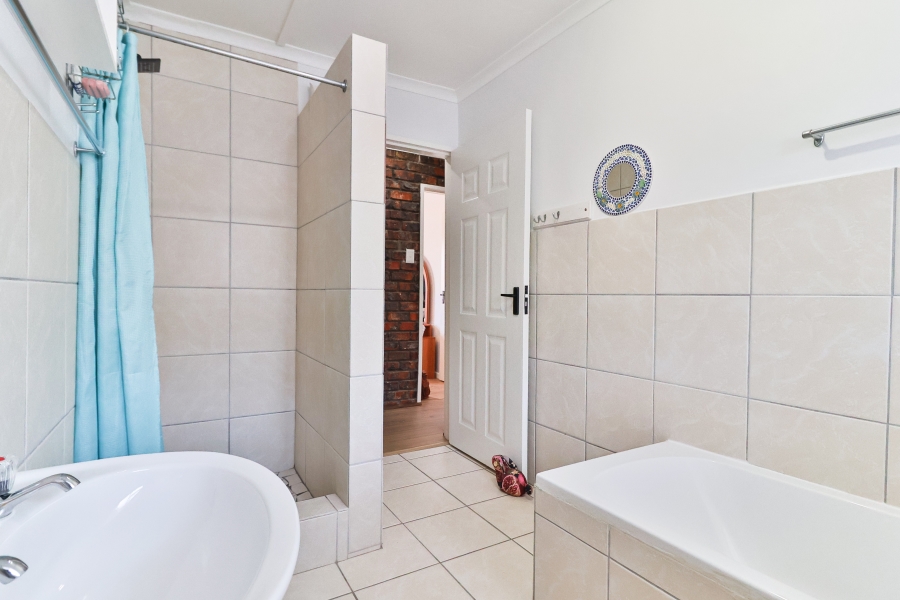 3 Bedroom Property for Sale in Caledon Western Cape